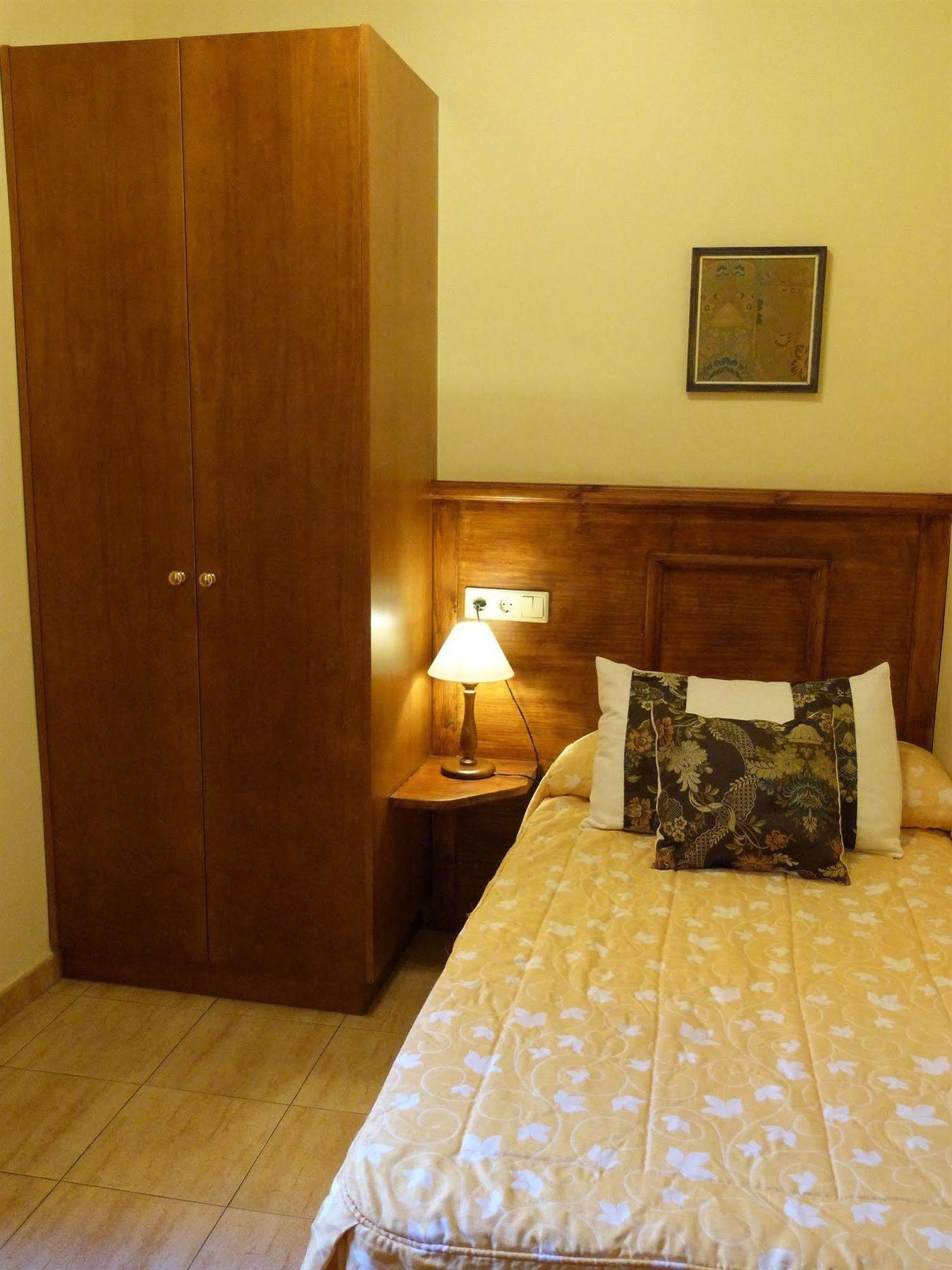 Hostal Loreto Denia Dış mekan fotoğraf